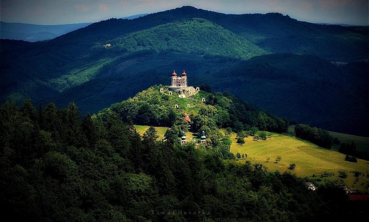 Hotel Ezathouse Devicie Krupina Esterno foto